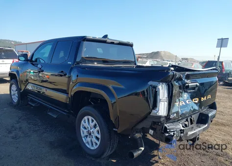 2025 Toyota Tacoma Sr5 4Wd z USA, uszkodzony, nr VIN 3TMLB5JN0SM107628